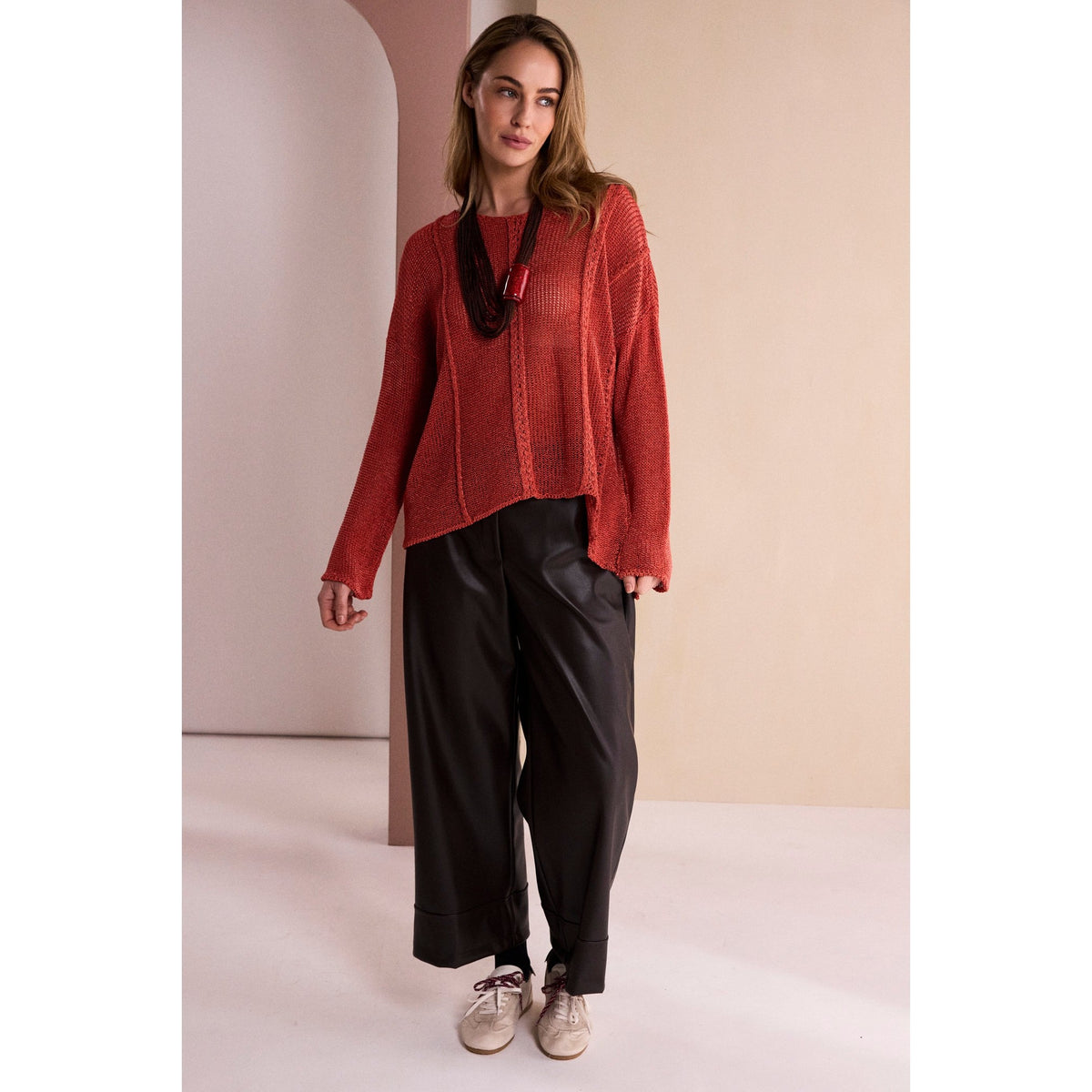 Naya Round Neck Knit With Cut Away Hem