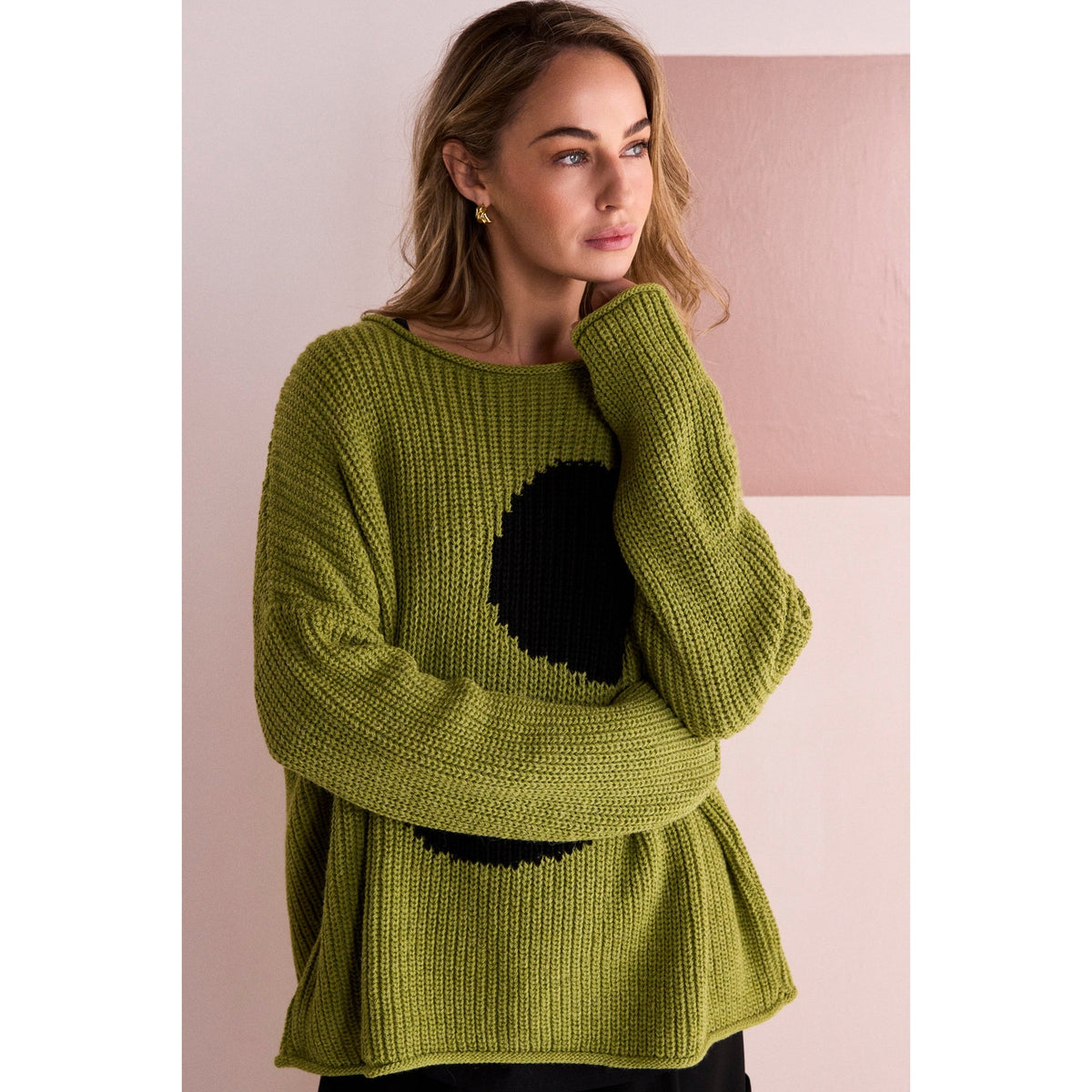 Naya Round Neck Knit With Spot